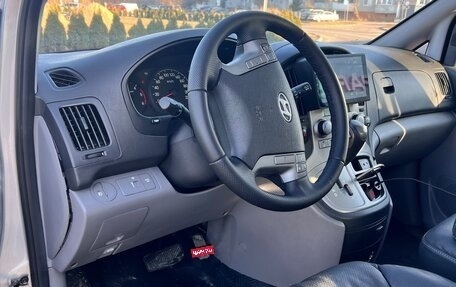 Hyundai Grand Starex Grand Starex I рестайлинг 2, 2010 год, 1 600 000 рублей, 8 фотография