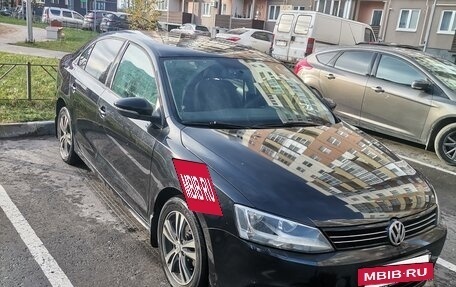 Volkswagen Jetta VI, 2011 год, 650 000 рублей, 2 фотография