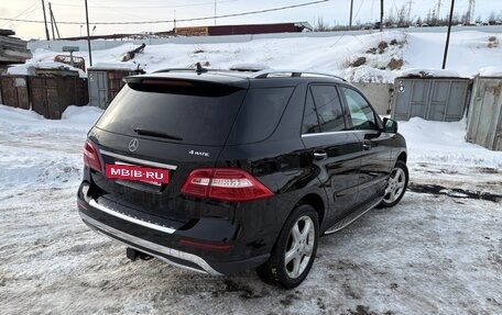 Mercedes-Benz M-Класс, 2011 год, 2 300 000 рублей, 3 фотография