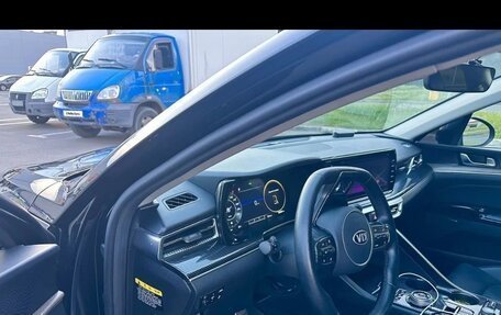 KIA K5, 2020 год, 2 600 000 рублей, 24 фотография