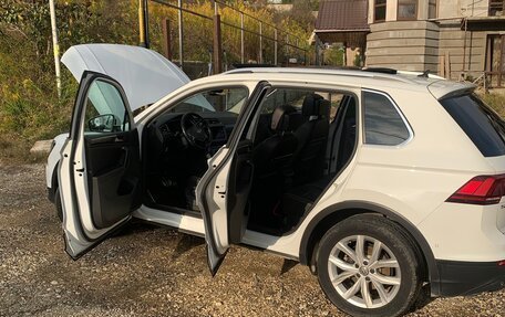 Volkswagen Tiguan II, 2019 год, 2 230 000 рублей, 6 фотография