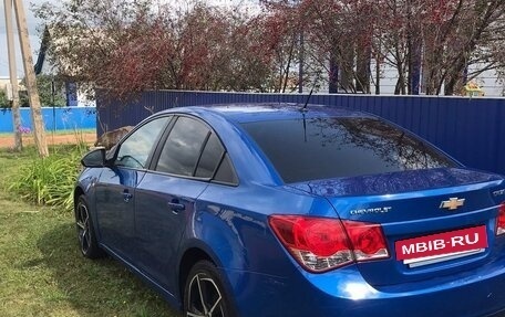 Chevrolet Cruze II, 2009 год, 440 000 рублей, 3 фотография