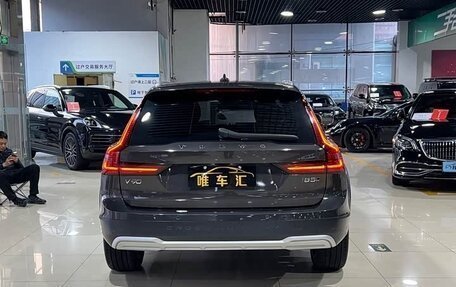 Volvo V90 Cross Country I рестайлинг, 2023 год, 6 199 000 рублей, 8 фотография