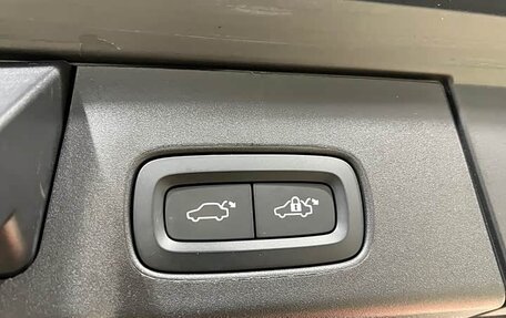 Volvo V90 Cross Country I рестайлинг, 2023 год, 6 199 000 рублей, 27 фотография