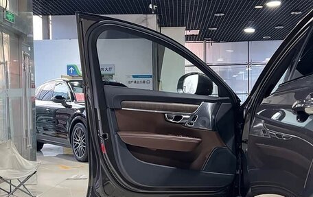 Volvo V90 Cross Country I рестайлинг, 2023 год, 6 199 000 рублей, 30 фотография