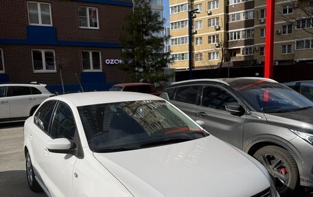 Volkswagen Polo VI (EU Market), 2011 год, 850 000 рублей, 3 фотография