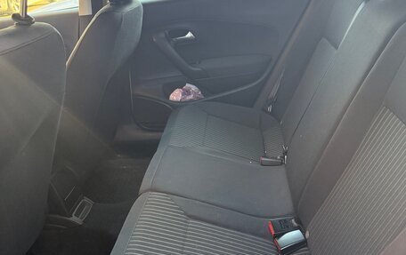 Volkswagen Polo VI (EU Market), 2011 год, 850 000 рублей, 9 фотография