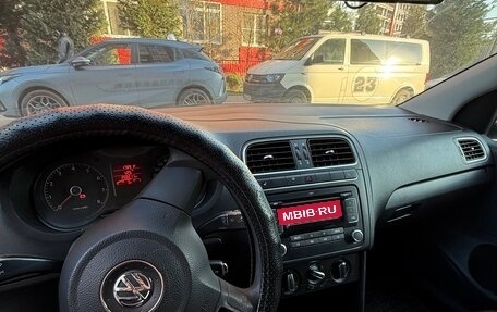 Volkswagen Polo VI (EU Market), 2011 год, 850 000 рублей, 7 фотография