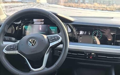 Volkswagen Golf VIII, 2022 год, 1 980 000 рублей, 7 фотография