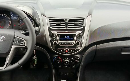 Hyundai Solaris II рестайлинг, 2014 год, 723 000 рублей, 11 фотография