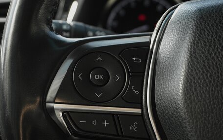 Toyota Camry, 2019 год, 2 750 000 рублей, 19 фотография