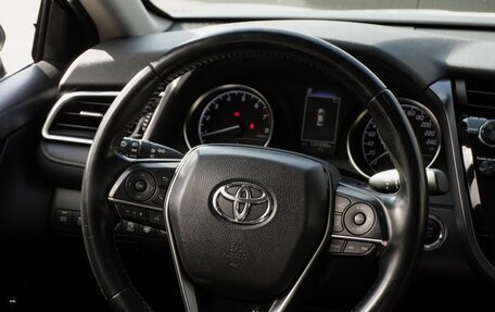 Toyota Camry, 2019 год, 2 750 000 рублей, 14 фотография