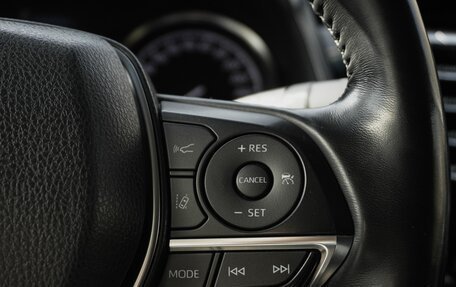 Toyota Camry, 2019 год, 2 750 000 рублей, 20 фотография