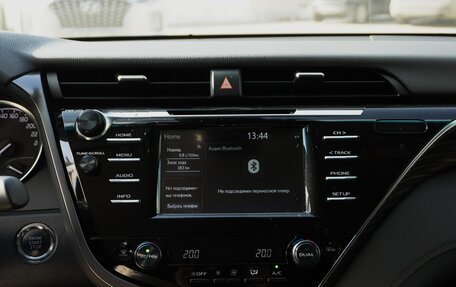 Toyota Camry, 2019 год, 2 750 000 рублей, 17 фотография