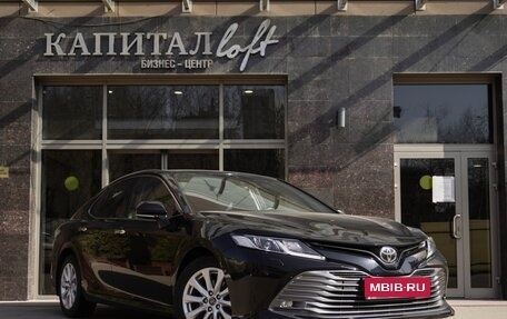 Toyota Camry, 2019 год, 2 750 000 рублей, 9 фотография