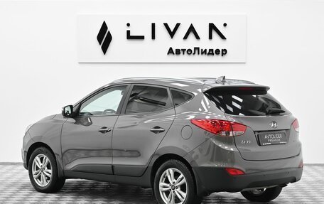 Hyundai ix35 I рестайлинг, 2013 год, 1 049 000 рублей, 2 фотография