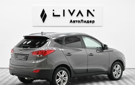 Hyundai ix35 I рестайлинг, 2013 год, 1 049 000 рублей, 4 фотография