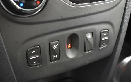 Renault Sandero II рестайлинг, 2016 год, 629 900 рублей, 19 фотография