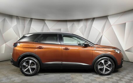 Peugeot 3008 II, 2018 год, 1 945 000 рублей, 6 фотография