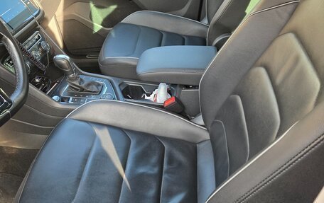 Volkswagen Tiguan II, 2018 год, 2 750 000 рублей, 15 фотография