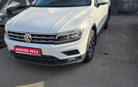 Volkswagen Tiguan II, 2018 год, 2 750 000 рублей, 10 фотография
