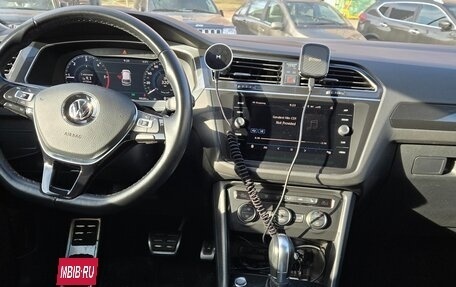 Volkswagen Tiguan II, 2018 год, 2 750 000 рублей, 18 фотография