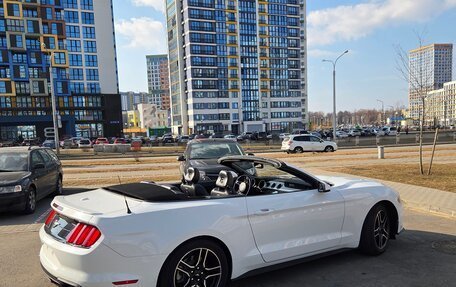 Ford Mustang VI рестайлинг, 2020 год, 2 450 000 рублей, 3 фотография