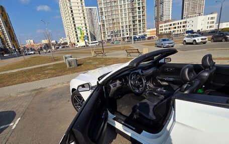 Ford Mustang VI рестайлинг, 2020 год, 2 450 000 рублей, 11 фотография