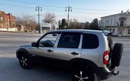 Chevrolet Niva I рестайлинг, 2012 год, 460 000 рублей, 3 фотография