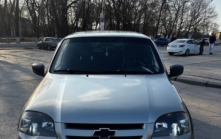 Chevrolet Niva I рестайлинг, 2012 год, 460 000 рублей, 2 фотография