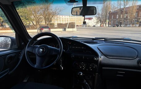 Chevrolet Niva I рестайлинг, 2012 год, 460 000 рублей, 21 фотография