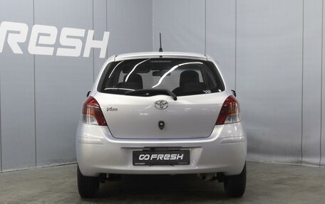 Toyota Vitz, 2010 год, 700 000 рублей, 4 фотография