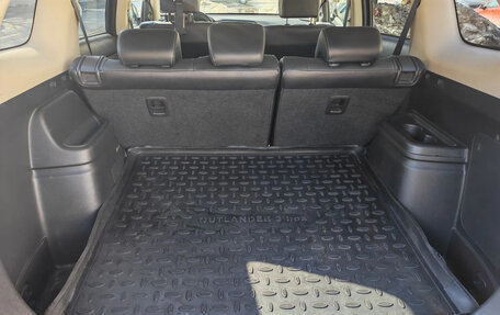 Mitsubishi Outlander III рестайлинг 3, 2016 год, 1 805 000 рублей, 10 фотография