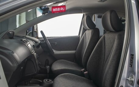 Toyota Vitz, 2010 год, 700 000 рублей, 9 фотография