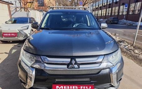 Mitsubishi Outlander III рестайлинг 3, 2016 год, 1 805 000 рублей, 5 фотография