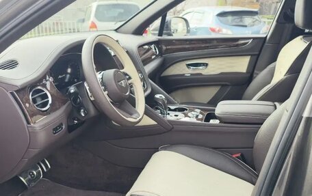 Bentley Bentayga I, 2025 год, 43 900 000 рублей, 8 фотография