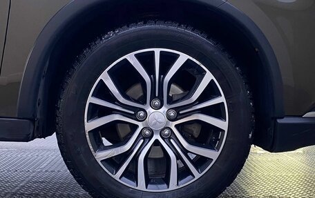 Mitsubishi Outlander III рестайлинг 3, 2017 год, 2 099 000 рублей, 22 фотография