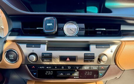 Lexus ES VII, 2017 год, 3 000 000 рублей, 22 фотография