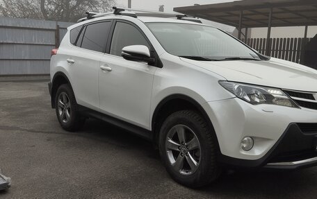 Toyota RAV4, 2014 год, 2 500 000 рублей, 2 фотография