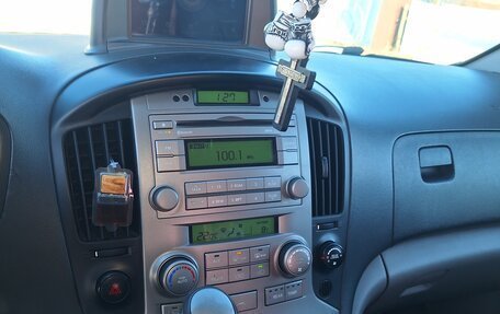 Hyundai Grand Starex Grand Starex I рестайлинг 2, 2012 год, 1 100 000 рублей, 6 фотография