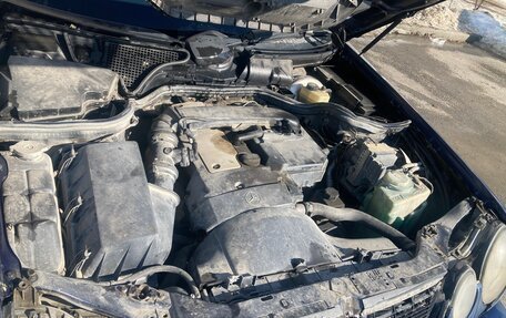 Mercedes-Benz E-Класс, 1996 год, 215 000 рублей, 2 фотография