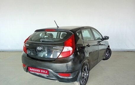 Hyundai Solaris II рестайлинг, 2011 год, 735 000 рублей, 5 фотография