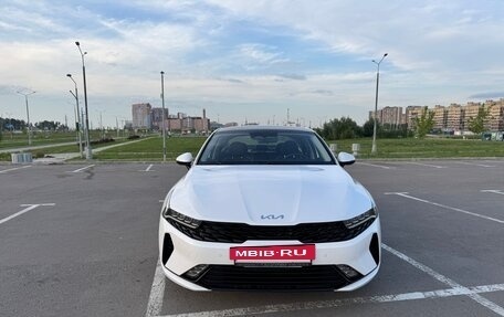 KIA K5, 2022 год, 3 150 000 рублей, 2 фотография