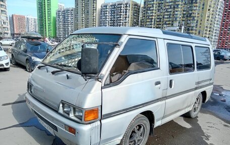 Mitsubishi Delica III, 1981 год, 250 000 рублей, 21 фотография