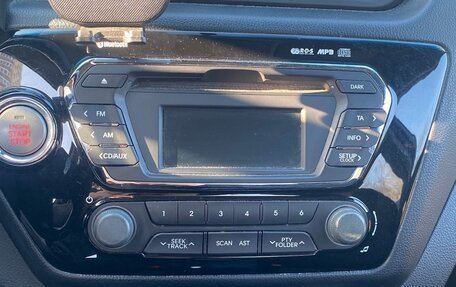 KIA Rio III рестайлинг, 2014 год, 700 000 рублей, 10 фотография