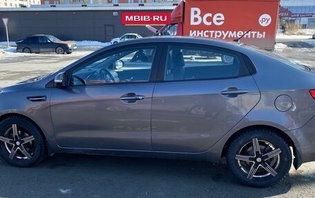 KIA Rio III рестайлинг, 2014 год, 700 000 рублей, 3 фотография