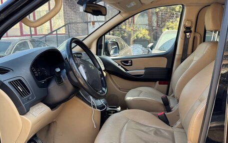 Hyundai H-1 II рестайлинг, 2018 год, 2 900 000 рублей, 10 фотография