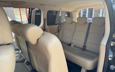 Hyundai H-1 II рестайлинг, 2018 год, 2 900 000 рублей, 12 фотография