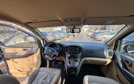 Hyundai H-1 II рестайлинг, 2018 год, 2 900 000 рублей, 7 фотография