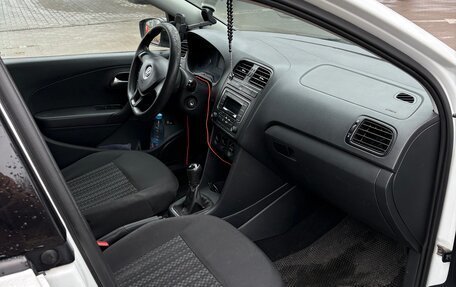 Volkswagen Polo VI (EU Market), 2019 год, 820 000 рублей, 2 фотография